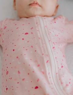 Macacão Zíper Pedrinhas Rosa na internet