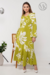 Vestido em Crepe Duna Almenara Floral Verde 910 Valentina Sirrah