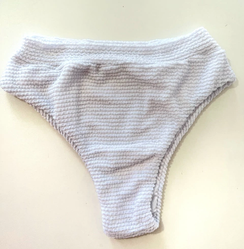 Calcinha Hot Pant Branco Mônaco