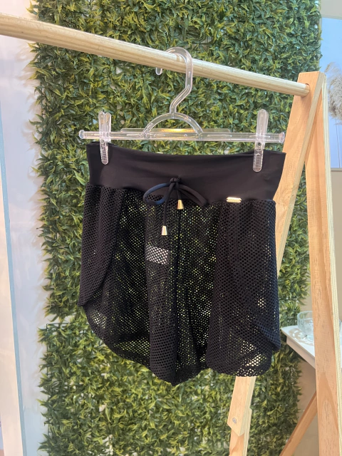 Short Preto de tela