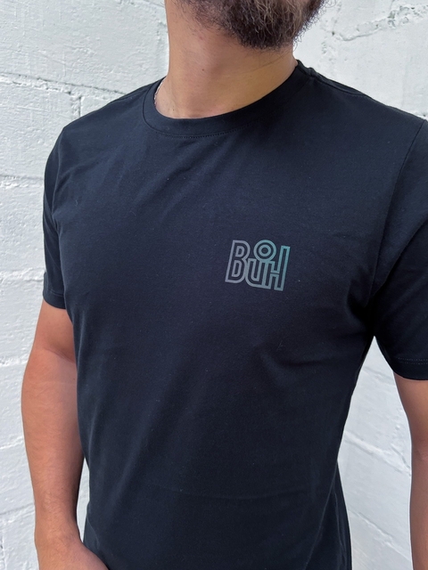 Camiseta Buh Básica Logo Prata