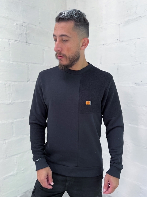 Blusa Moletom Buh Recortes