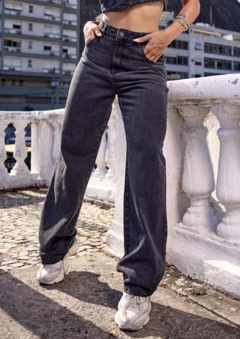 Calça Wide Leg Jeans Preto Estonado Reta Barra Fio - comprar online