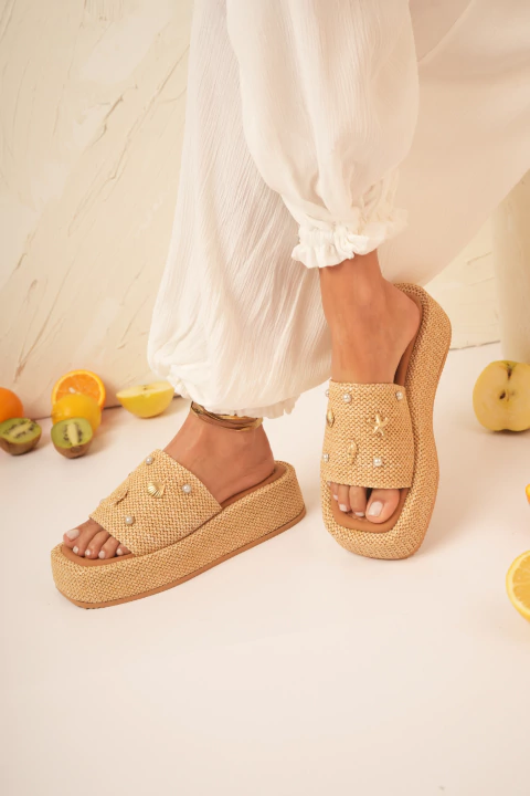 Sandalias Arena - Rafia y apliques