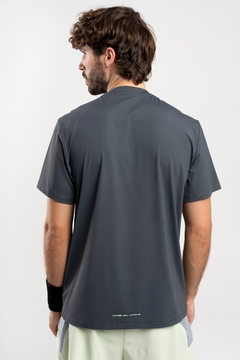 Camisa Polo Esportiva Masculina PRO | NOX - Cinza Carvão - comprar online