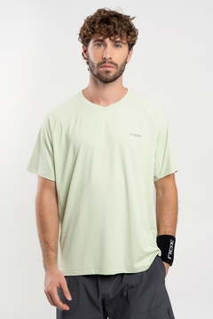 Camisa Esportiva Masculina PRO | NOX - Verde Lírio