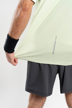 Camisa Esportiva Masculina PRO | NOX - Verde Lírio - NOX SPORT Brasil - Raquetes de Padel e Beach Tennis. Acessórios, Raqueteiras e Roupas para Padel e Beach Tennis.