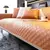 Capa de Sofá Impermeável Moderno em Xadrez - Empório das Capas: a loja perfeita para decorar sofás, poltronas e cadeiras com estilo!
