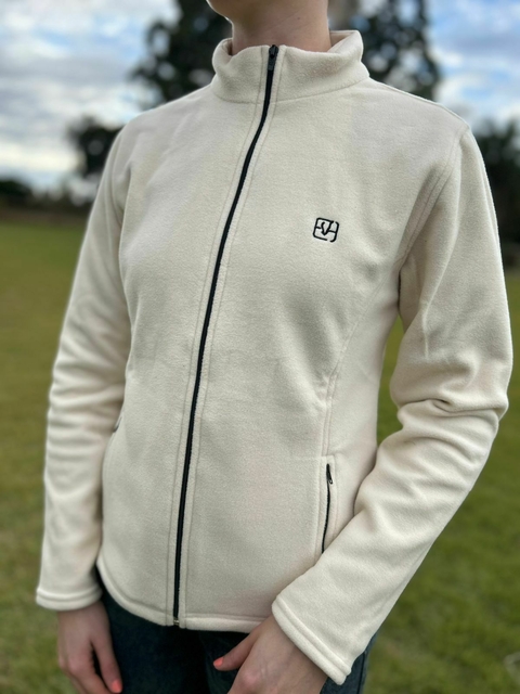 JAQUETA FEMININA FLEECE COR MARFIM /EMPÓRIO HORSE - comprar online
