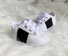 Tênis de bebe para bonecos - comprar online