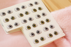 Olhos Resinados na internet