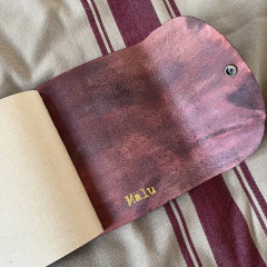 Bitacora A5 de cuero - Malu Cuadernos