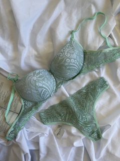 Conjunto pastel en internet