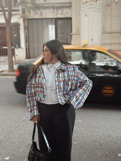 Pantalón Negro Frenesí en internet