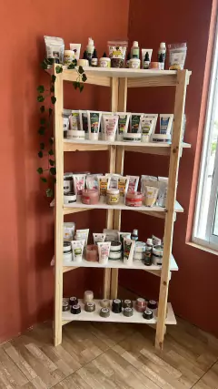 Estante em V desmontavel com 5 prateleiras - NoCaprichoWood - Móveis Rústicos de Pinus em Fortaleza