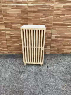 Mesinha Lateral Multilinhas - NoCaprichoWood - Móveis Rústicos de Pinus em Fortaleza