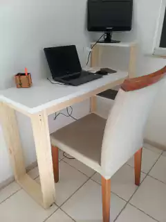 Mesa de Estudo Diana Branca