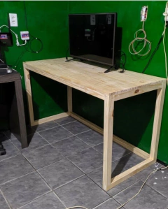 Mesa De Estudo Lidiane 1.40x60x75 - comprar online