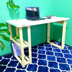 Mesa Nice Escrivaninha em Pinus e MDF