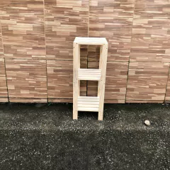 ESTANTE MULTIUSO PINUS NATURAL COM 3 PRATELEIRAS TERESINHA RIPADA - NoCaprichoWood - Móveis Rústicos de Pinus em Fortaleza