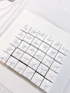 20 MINI VELAS NA LATINHA