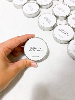 40 MINI VELAS NA LATINHA