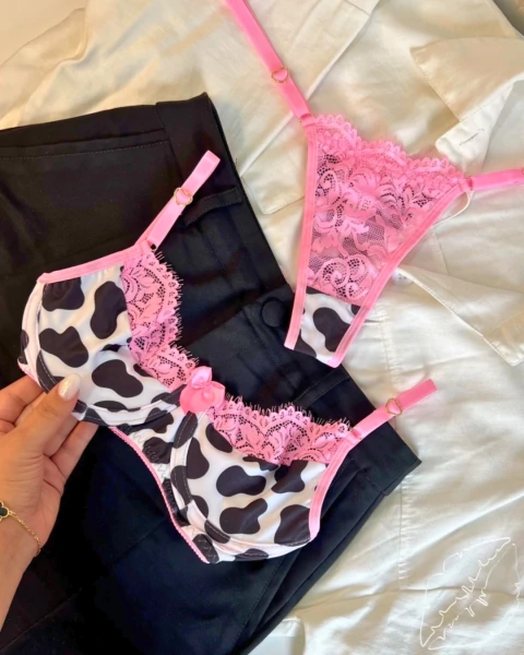 Conjunto Lingerie Estampado Vaquinha com Renda Rosa Bebê - comprar online