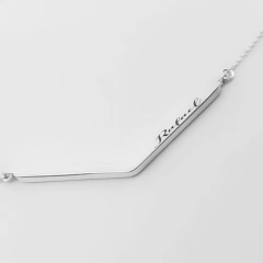 Gargantilha de Prata Personalizada em V Aberto
