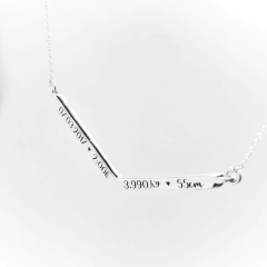 Gargantilha de Prata Personalizada em V Aberto