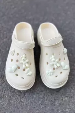CROCS C/ PINS