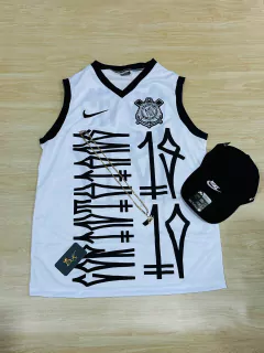 KIT REGATA BASQUETE -CORINTHIANS BRANCA + BONÉ NIKE PRETO