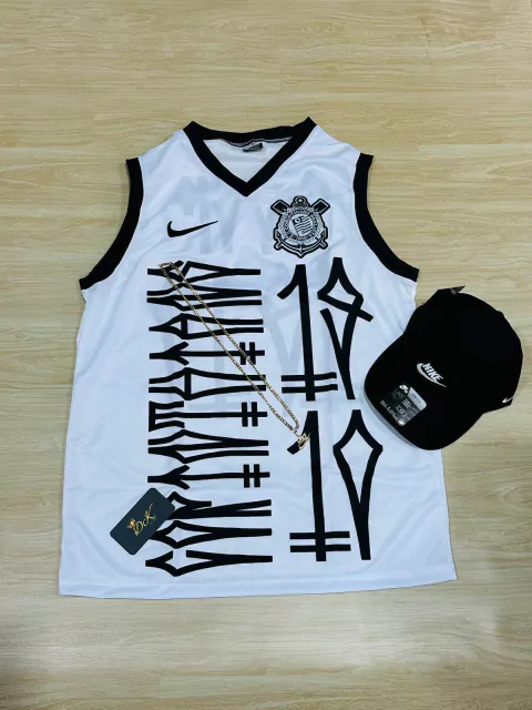KIT REGATA BASQUETE -CORINTHIANS BRANCA + BONÉ NIKE PRETO