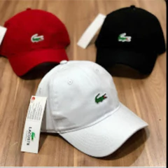 BONÉ LACOSTE SMALL CROC BRANCO