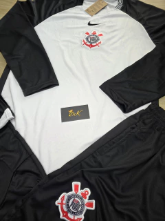 Conjunto Corinthians uniforme 1 2025 na internet