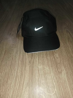 BONÉ NIKE PRETO REFLETIVO - comprar online