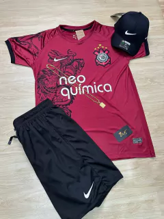 KIT CAMISA CORINTHIANS RETRÔ 11/12 + BERMUDA NIKE PRETA + BONÉ NIKE PRETO na internet