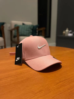 BONÉ NIKE na internet