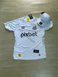 KIT SANTOS NOVA BRANCA + BONE NIKE BRANCO