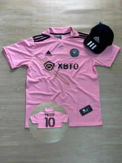 KIT MIAMI POLO ROSA MESSI + BONÉ ADIDAS PRETO