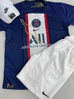 KIT PSG AZUL NOVA + BONÉ NIKE BRANCO + BERMUDA