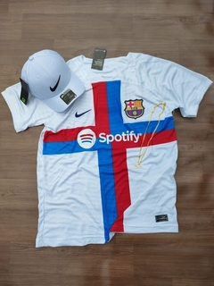 KIT BARCELONA BRANCA NOVA + BONÉ NIKE BRANCO - comprar online