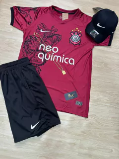 KIT CAMISA CORINTHIANS RETRÔ 11/12 + BERMUDA NIKE PRETA + BONÉ NIKE PRETO - comprar online