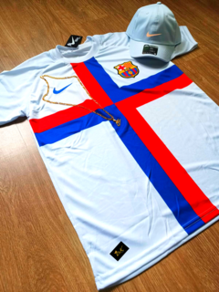 KIT BARCELONA BRANCA CRUZ VERMELHA + BONE NIKE BRANCO + CORRENTE OURO NIKE - comprar online