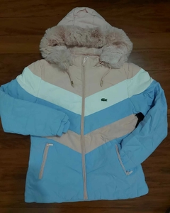 BOBOJACO - LACOSTE BEJE COM AZUL BB