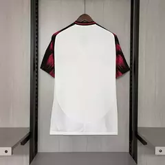 Imagem do Modelo torcedor - Flamengo Uniforme 2 - 25/26