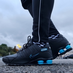 NIKE SHOX NZ 4 MOLAS PRETO C/ AZUL na internet