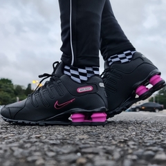 NIKE SHOX NZ 4 MOLAS PRETO C/ ROSA - comprar online