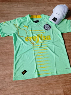 KIT - CAMISA PALMEIRAS PUMA VERDE CLARO + BONÉ NIKE BRANCO