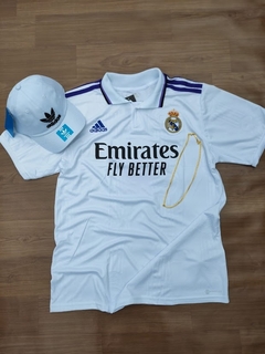 KIT REAL MADRID POLO BRANCA NOVA + BONÉ ADIDAS BRANCO - comprar online