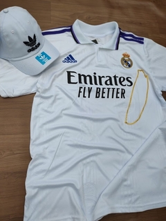 KIT REAL MADRID POLO BRANCA NOVA + BONÉ ADIDAS BRANCO
